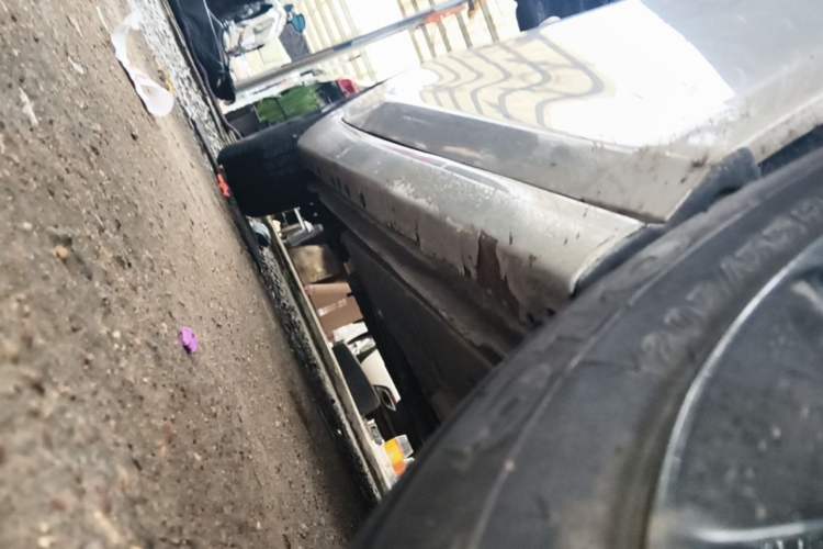 Used Chevrolet Cruze 2018 Redline 320 Automatic Pioneer Edition Right Side Sill