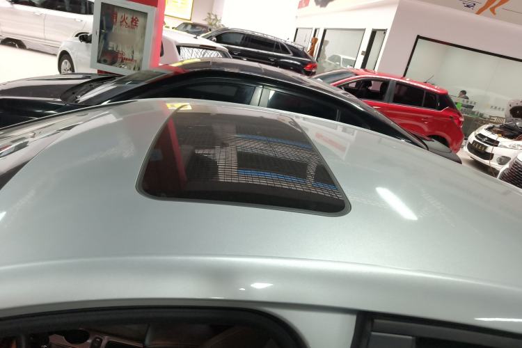 Used Chevrolet Cruze 2018 Redline 320 Automatic Pioneer Edition Roof