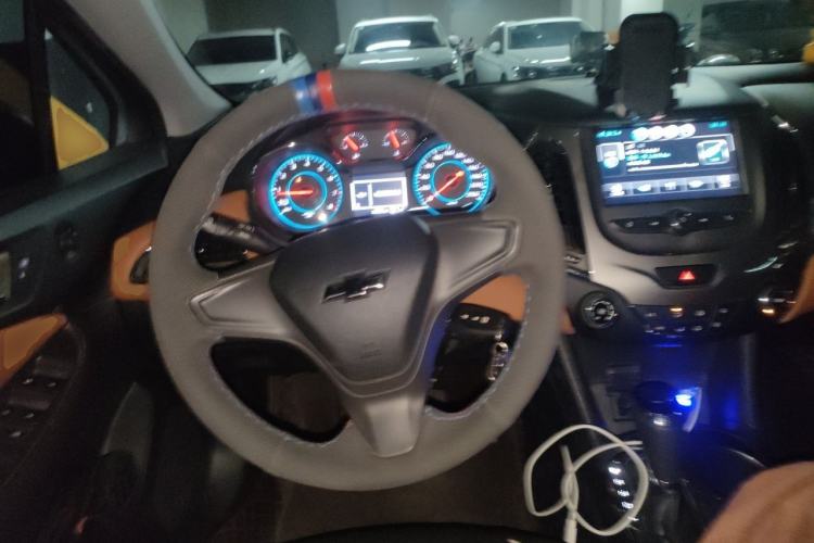 Used Chevrolet Cruze 2018 320 Automatic Pioneer Sunroof Edition Steering Wheel