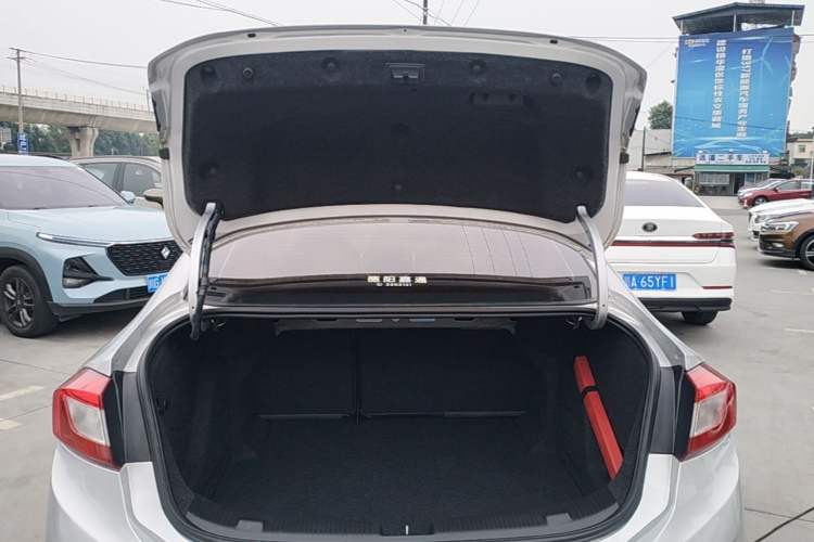 Used Chevrolet Cruze 2018 Redline 320 Automatic Xuanfeng Urban Edition Trunk