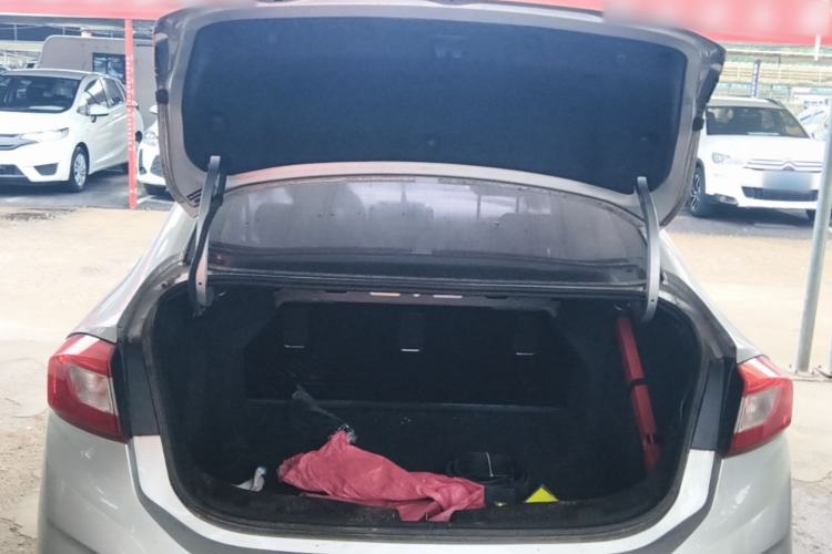 Used Chevrolet Cruze 2018 Redline 320 Automatic Pioneer Edition Trunk