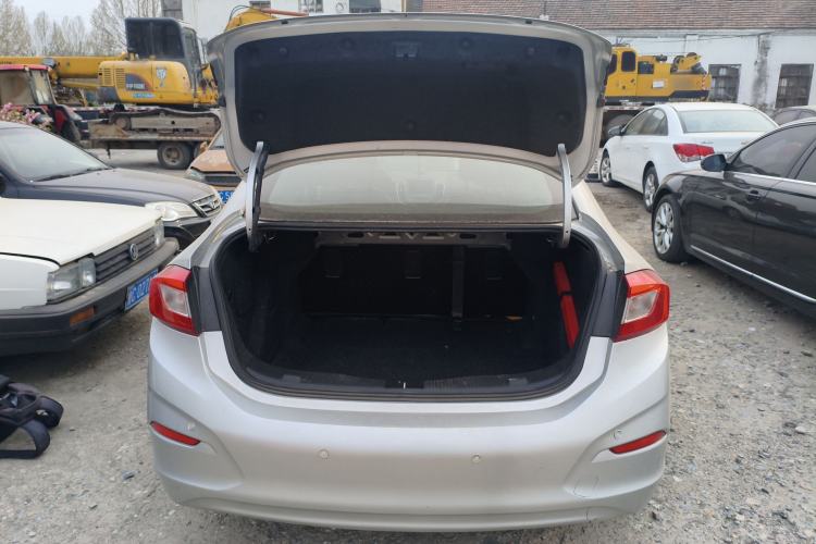 Used Chevrolet Cruze 2018 Redline 320 Automatic Pioneer Edition Trunk
