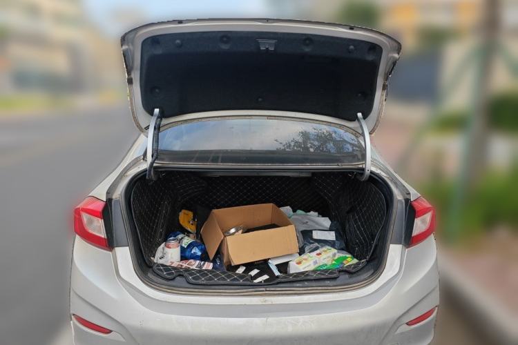 Used Chevrolet Cruze 2018 320 Automatic Pioneer Sunroof Edition Trunk