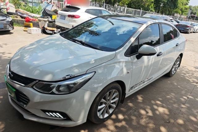 Used Chevrolet Cruze 2018 320 Automatic Pioneer Sunroof Edition