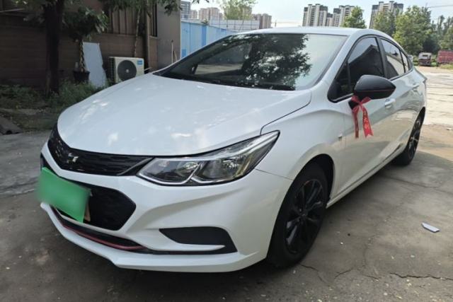 Chevrolet Cruze 2018 Redline 320 Automatic Pioneer Edition d’occasion