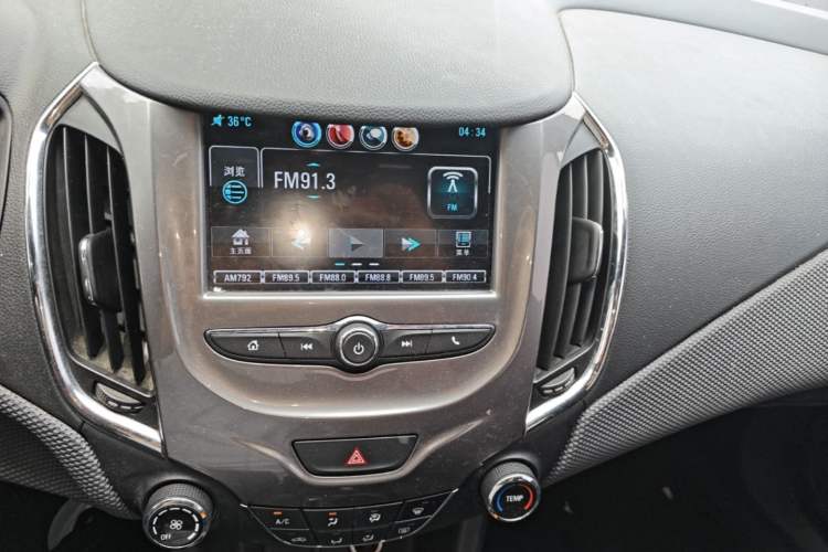 Used Chevrolet Cruze 2018 320 Automatic Pioneer Sunroof Edition Audio And AC Panel