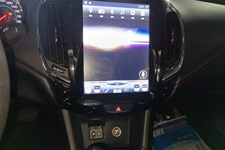 Used Chevrolet Cruze 2018 Redline 320 Automatic Pioneer Edition Audio And AC Panel