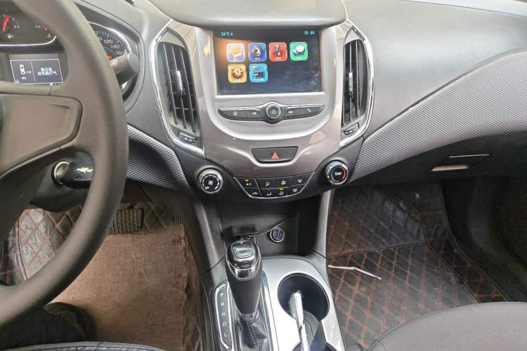 Used Chevrolet Cruze 2018 Revised Version 320 Automatic Pioneer Edition Audio And AC Panel