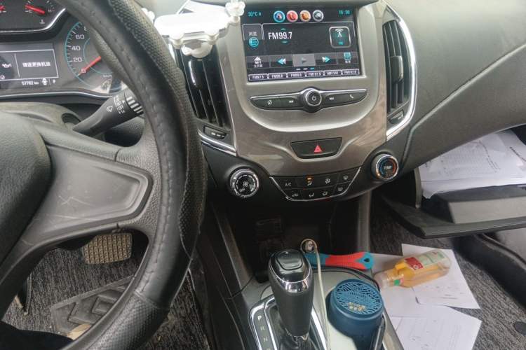 Used Chevrolet Cruze 2018 320 Automatic Pioneer Sunroof Edition Audio And AC Panel