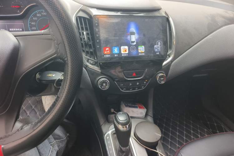 Used Chevrolet Cruze 2018 Redline 320 Automatic Pioneer Edition Audio And AC Panel