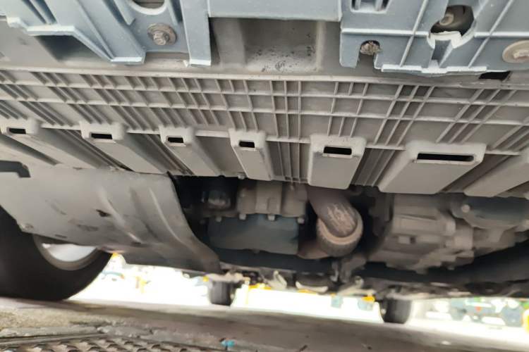 Used Chevrolet Cruze 2018 Hatchback 320 Automatic Pioneer Sunroof Edition Chassis Front