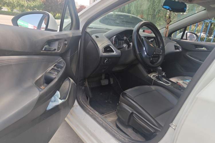 Used Chevrolet Cruze 2018 320 Automatic Xuanfeng Edition Driver Seat