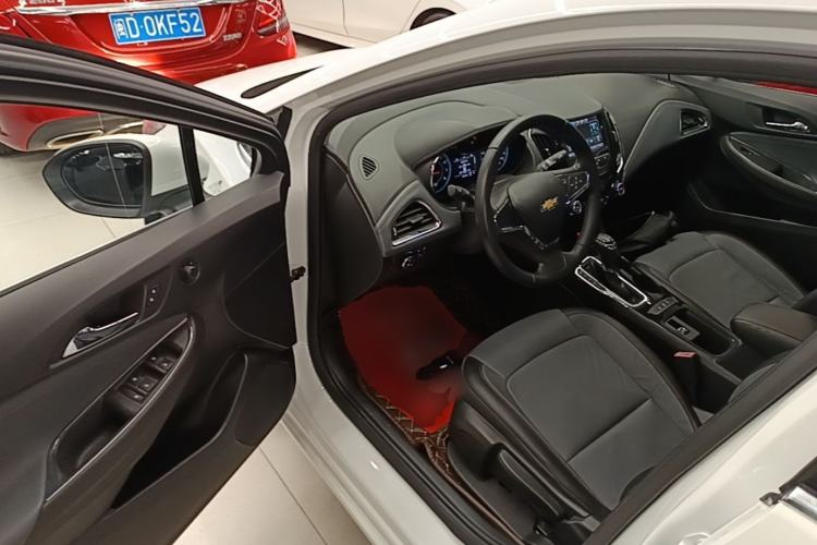 Used Chevrolet Cruze 2018 320 Automatic Xuanfeng Urban Edition Driver Seat