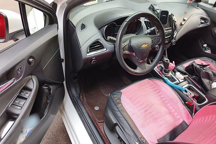 Used Chevrolet Cruze 2018 330T Dual-Clutch Xuanfeng Edition Driver Seat