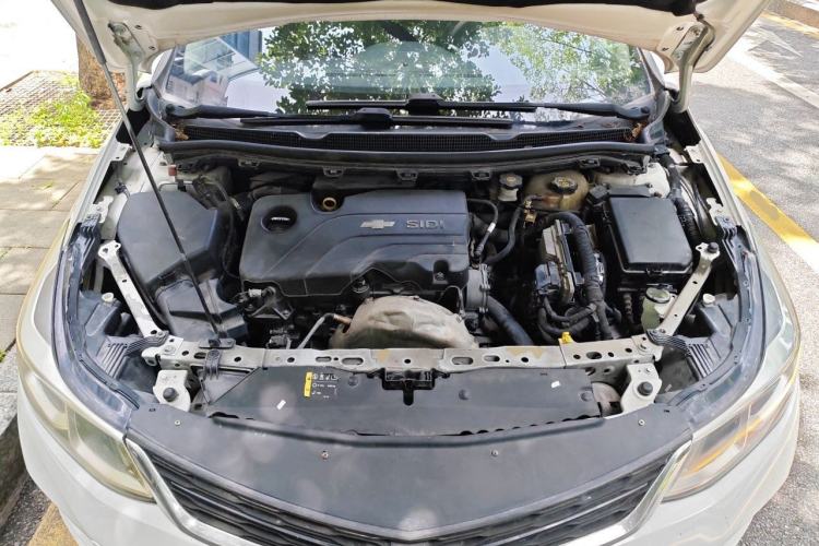 Used Chevrolet Cruze 2018 320 Automatic Pioneer Sunroof Edition Engine Bay