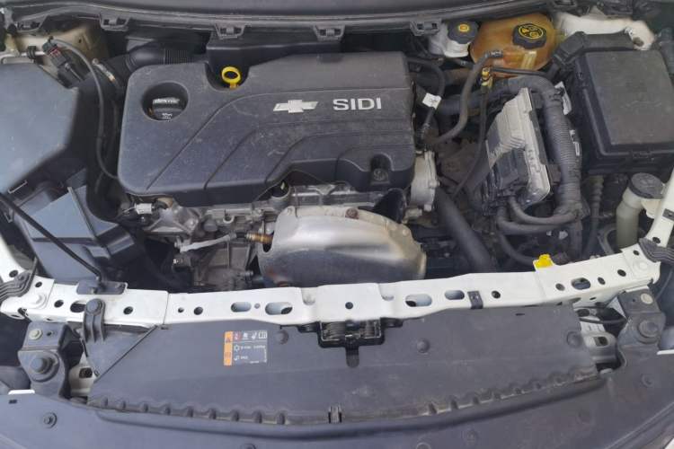 Used Chevrolet Cruze 2018 320 Automatic Pioneer Sunroof Edition Engine Bay
