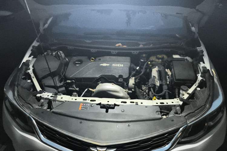 Used Chevrolet Cruze 2018 Revised Version 320 Automatic Pioneer Edition Engine Bay