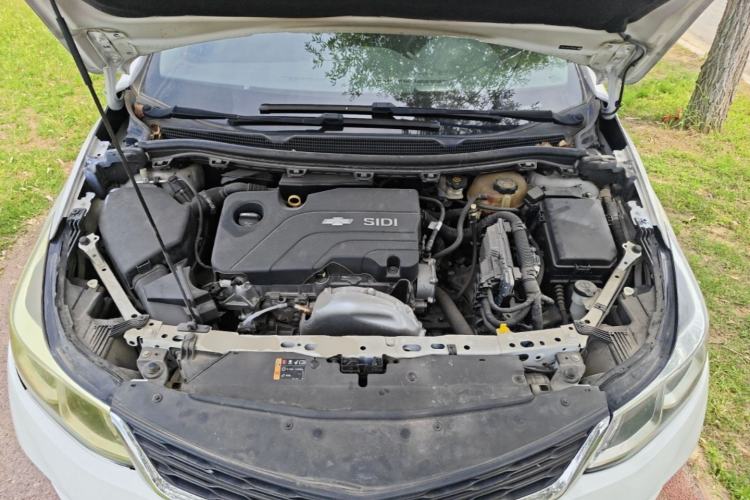 Used Chevrolet Cruze 2018 320 Automatic Pioneer Sunroof Edition Engine Bay