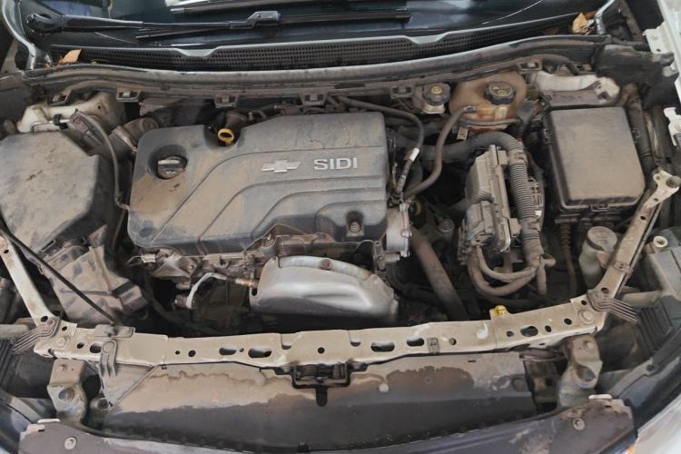 Used Chevrolet Cruze 2018 320 Manual Xuanfeng Edition Engine Bay