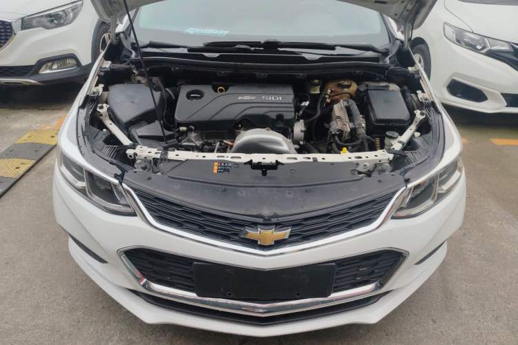 Used Chevrolet Cruze 2018 320 Automatic Pioneer Sunroof Edition Engine Bay