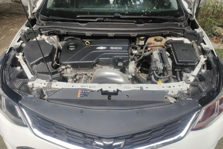 Used Chevrolet Cruze 2018 Revised Version 320 Manual Xuanfeng Edition Engine Bay