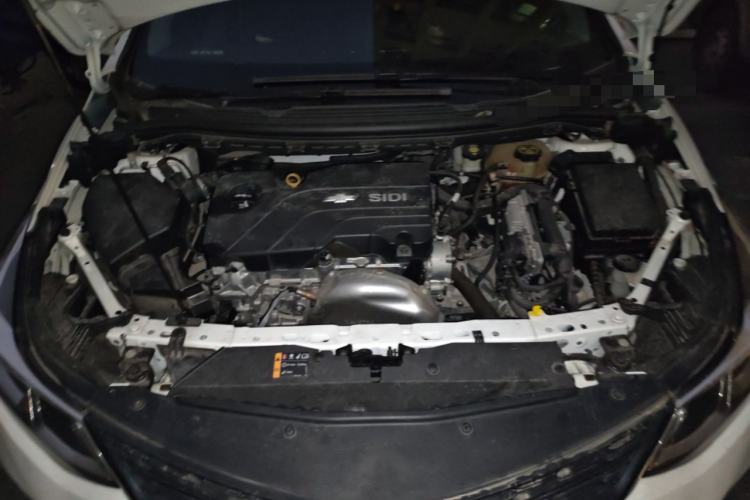 Used Chevrolet Cruze 2018 Redline 320 Automatic Pioneer Edition Engine Bay