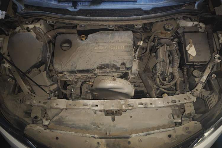 Used Chevrolet Cruze 2018 Revised Version 320 Automatic Pioneer Edition Engine Bay