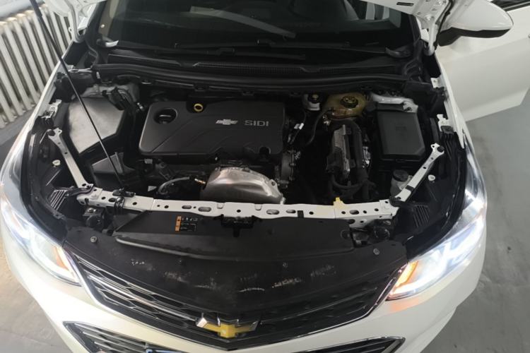 Used Chevrolet Cruze 2018 320 Automatic Pioneer Sunroof Edition Engine Bay