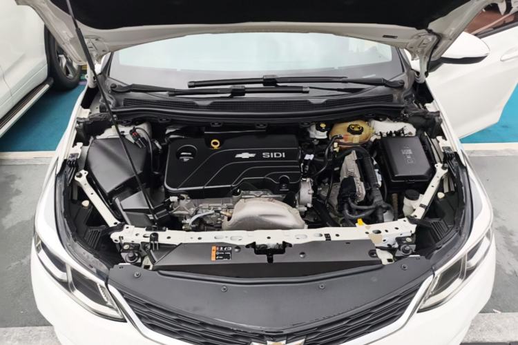 Used Chevrolet Cruze 2018 320 Automatic Pioneer Sunroof Edition Engine Bay