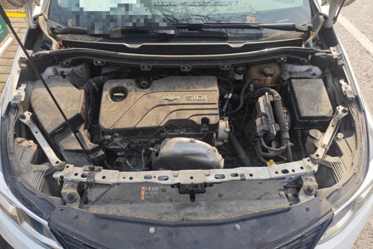 Used Chevrolet Cruze 2018 Redline 320 Automatic Pioneer Edition Engine Bay