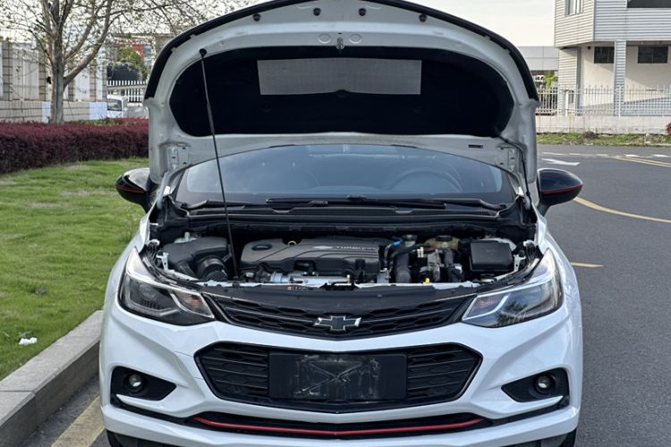 Used Chevrolet Cruze 2018 Redline 330T Dual-Clutch Flagship Edition Engine Bay