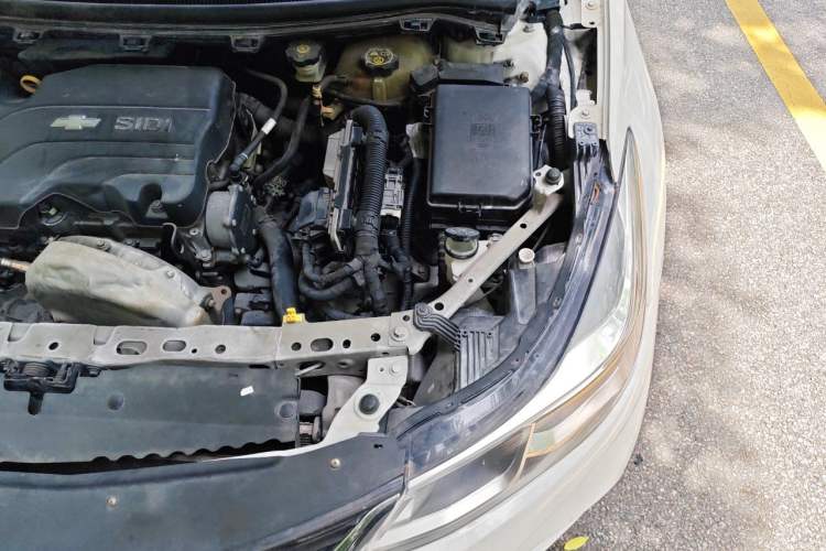 Used Chevrolet Cruze 2018 320 Automatic Pioneer Sunroof Edition Engine Bay Left