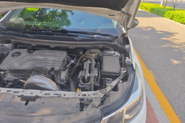 Used Chevrolet Cruze 2018 Redline 320 Automatic Pioneer Edition Engine Bay Left