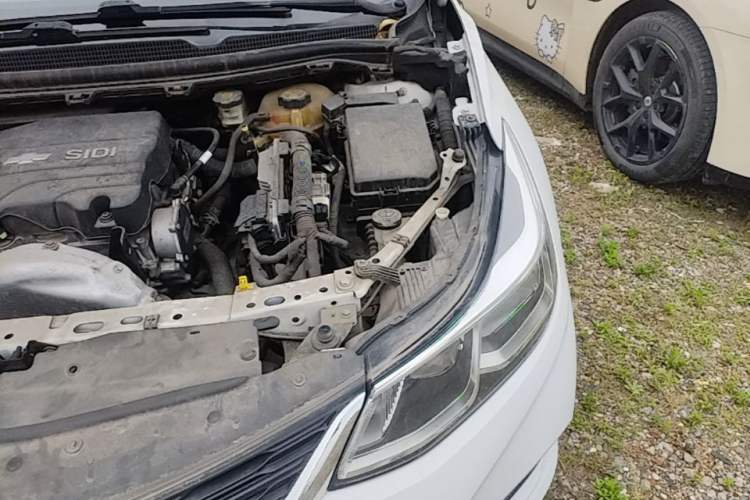Used Chevrolet Cruze 2018 320 Automatic Xuanfeng Urban Edition Engine Bay Left