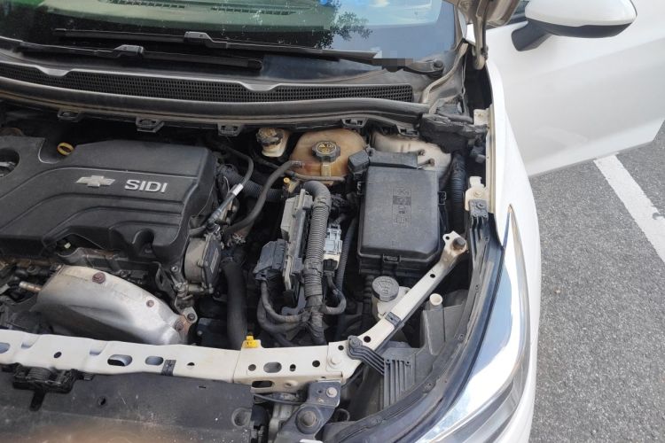 Used Chevrolet Cruze 2018 320 Automatic Pioneer Sunroof Edition Engine Bay Left