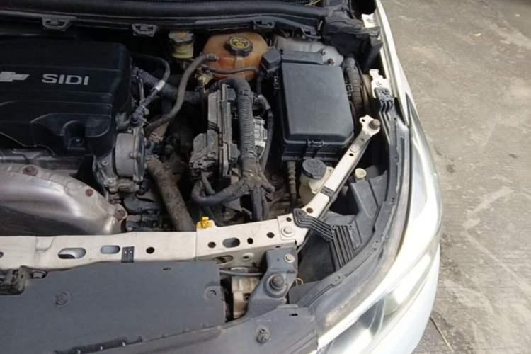 Used Chevrolet Cruze 2018 320 Automatic Pioneer Sunroof Edition Engine Bay Left
