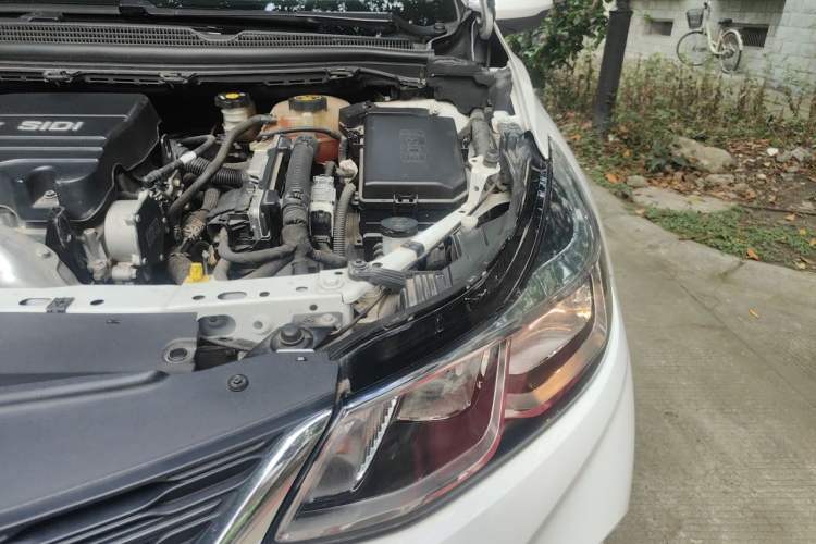 Used Chevrolet Cruze 2018 Revised Version 320 Manual Xuanfeng Edition Engine Bay Left
