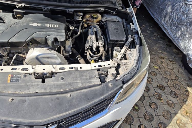 Used Chevrolet Cruze 2018 320 Automatic Pioneer Sunroof Edition Engine Bay Left