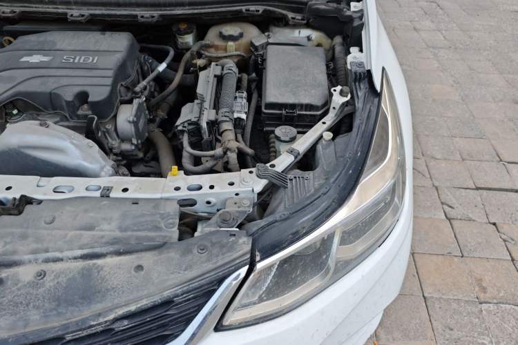 Used Chevrolet Cruze 2018 320 Automatic Pioneer Sunroof Edition Engine Bay Left