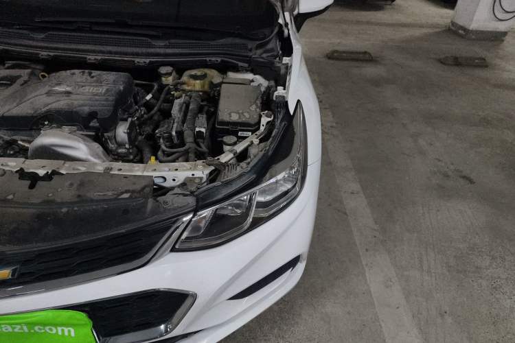 Used Chevrolet Cruze 2018 320 Automatic Pioneer Sunroof Edition Engine Bay Left