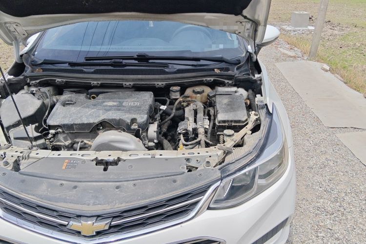 Used Chevrolet Cruze 2018 320 Automatic Pioneer Sunroof Edition Engine Bay Left