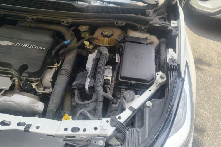 Used Chevrolet Cruze 2018 Redline 330T Dual-Clutch Flagship Edition Engine Bay Left