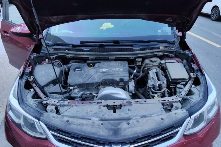 Used Chevrolet Cruze 2018 320 Automatic Pioneer Sunroof Edition Engine Bay