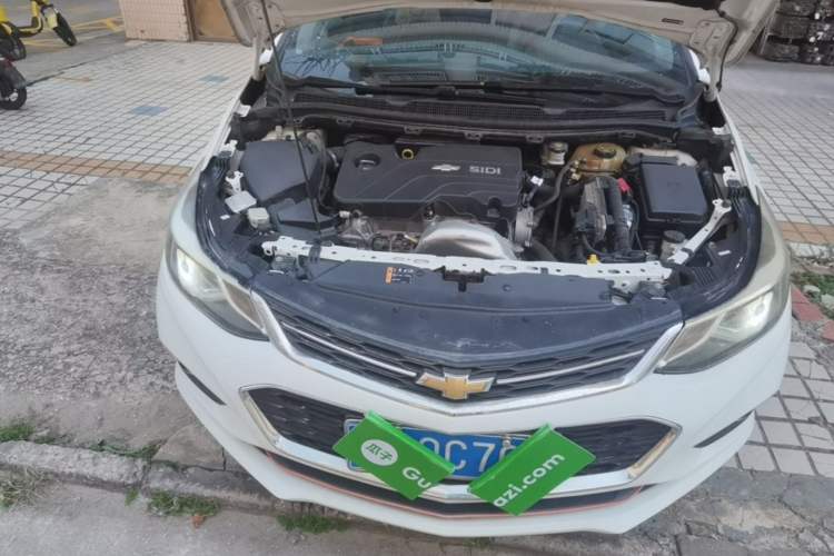 Used Chevrolet Cruze 2018 320 Automatic Pioneer Sunroof Edition Engine Bay