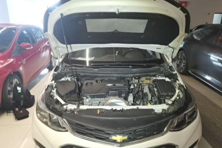 Used Chevrolet Cruze 2018 320 Automatic Pioneer Sunroof Edition Engine Bay