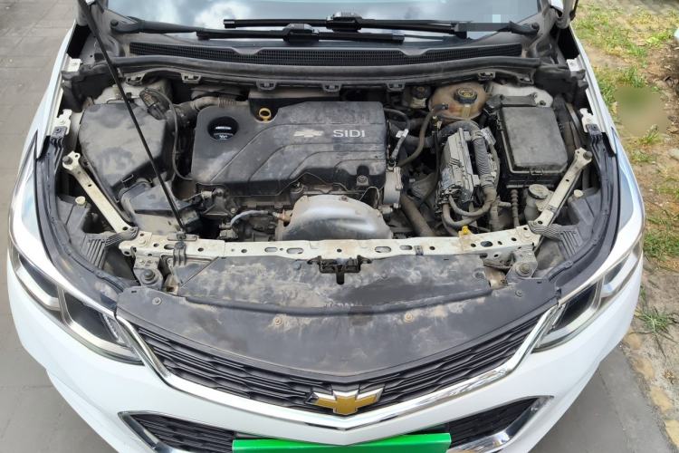 Used Chevrolet Cruze 2018 320 Automatic Pioneer Sunroof Edition Engine Bay