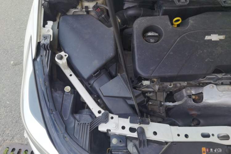 Used Chevrolet Cruze 2018 320 Automatic Pioneer Sunroof Edition Engine Bay Right