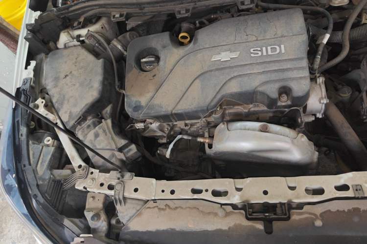 Used Chevrolet Cruze 2018 320 Manual Xuanfeng Edition Engine Bay Right