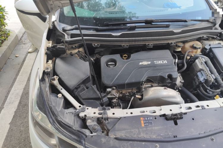 Used Chevrolet Cruze 2018 320 Automatic Pioneer Sunroof Edition Engine Bay Right