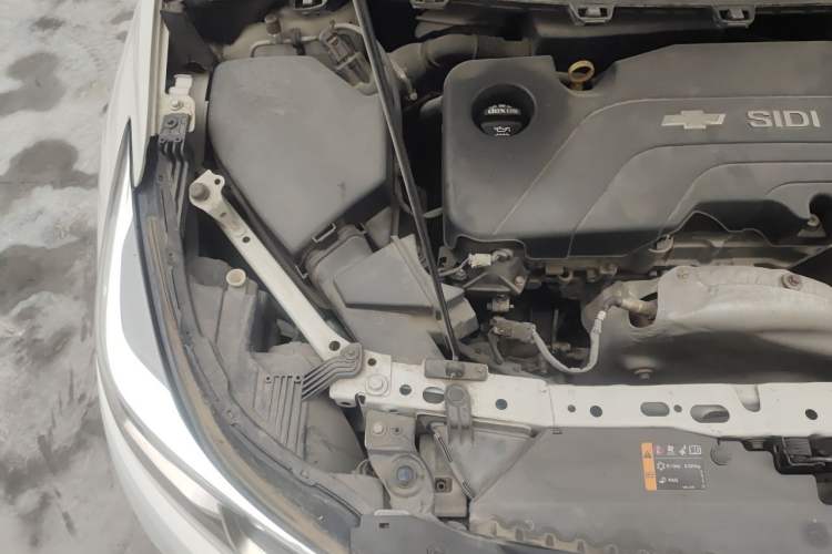 Used Chevrolet Cruze 2018 320 Automatic Pioneer Sunroof Edition Engine Bay Right